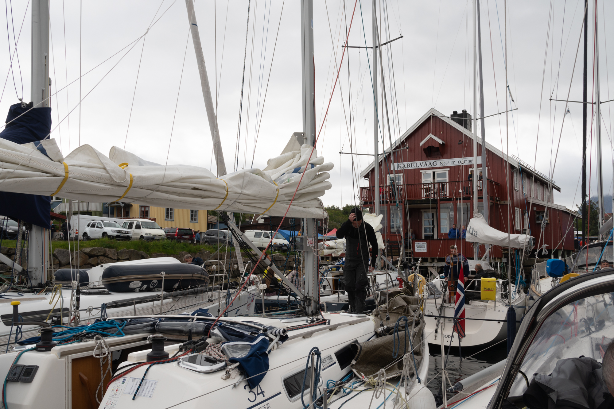 Regattabrygga i kabelvåg