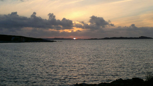 Hjeltefjorden i kveld